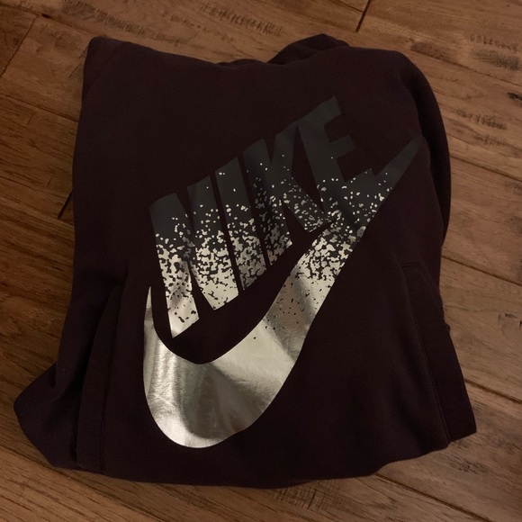 New Nike Hooded Funnel Hoodie - Picture 2 of 2